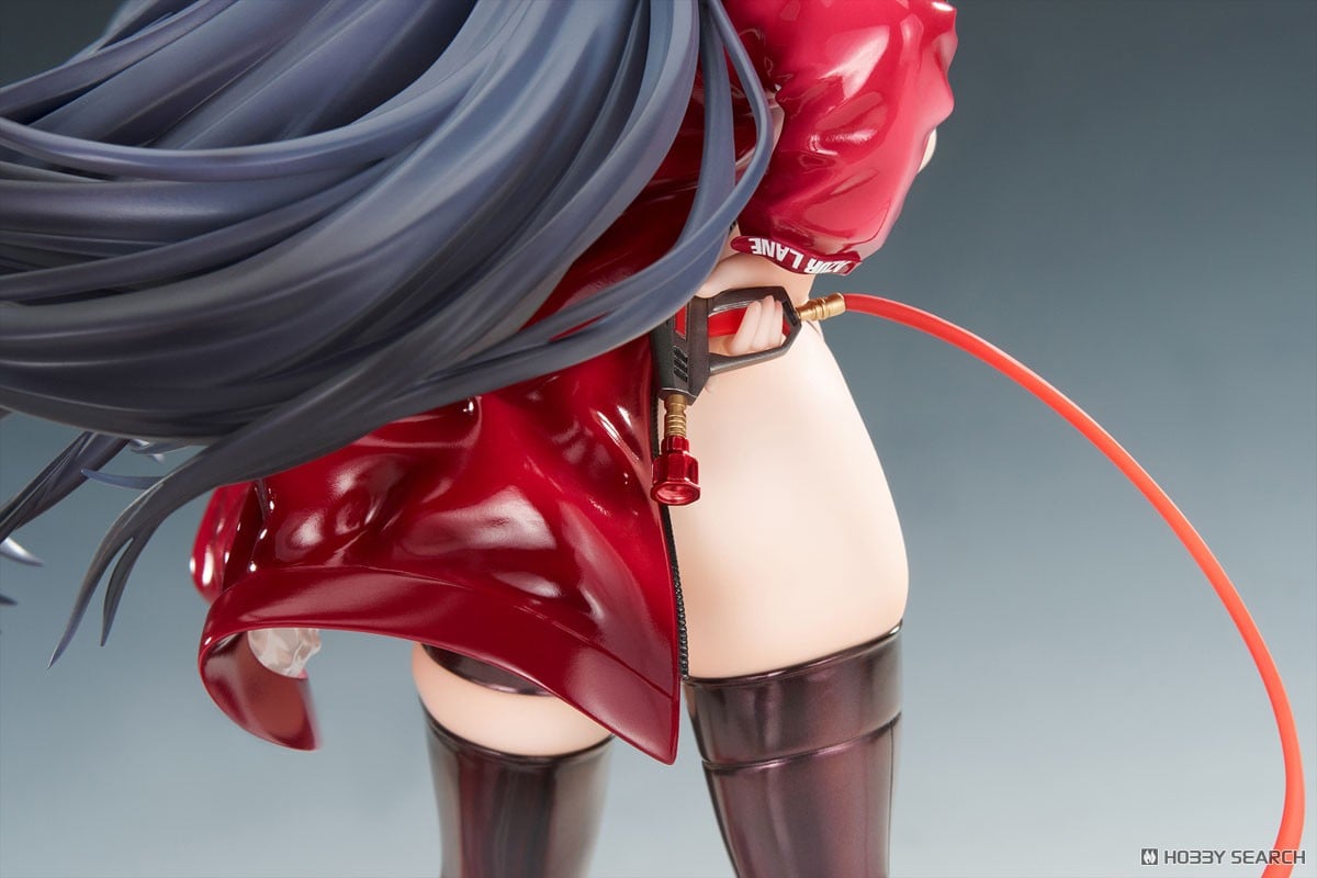 APEX《碧藍航線》大鳳賽車女郎模型 2026 年 7 月出貨 附眨眼表情重現極致肉感