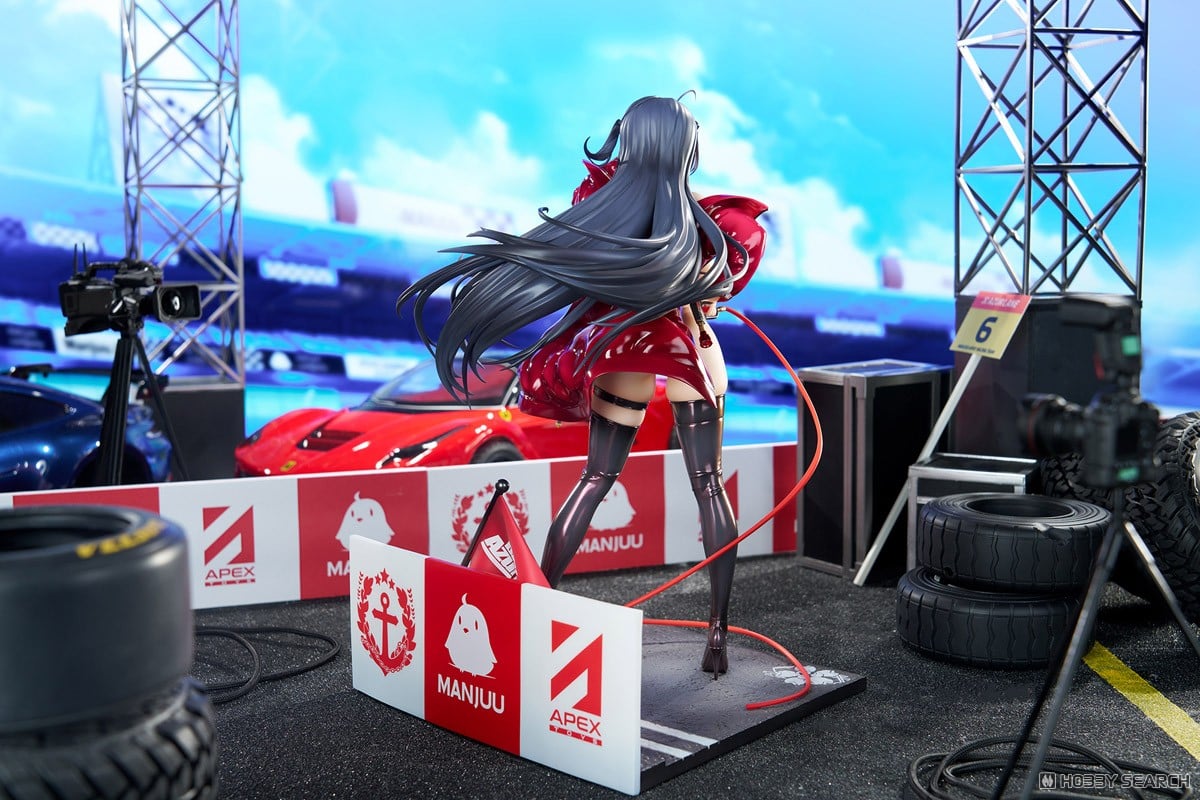 APEX《碧藍航線》大鳳賽車女郎模型 2026 年 7 月出貨 附眨眼表情重現極致肉感