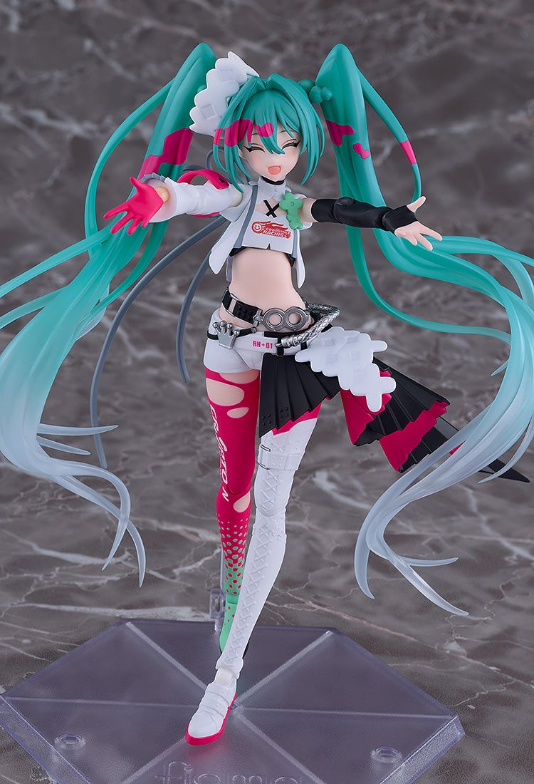 《Racing Miku 2025 ver.》figma 今日預購 望月けい 獨特畫風神還原 售價 13,800 日圓