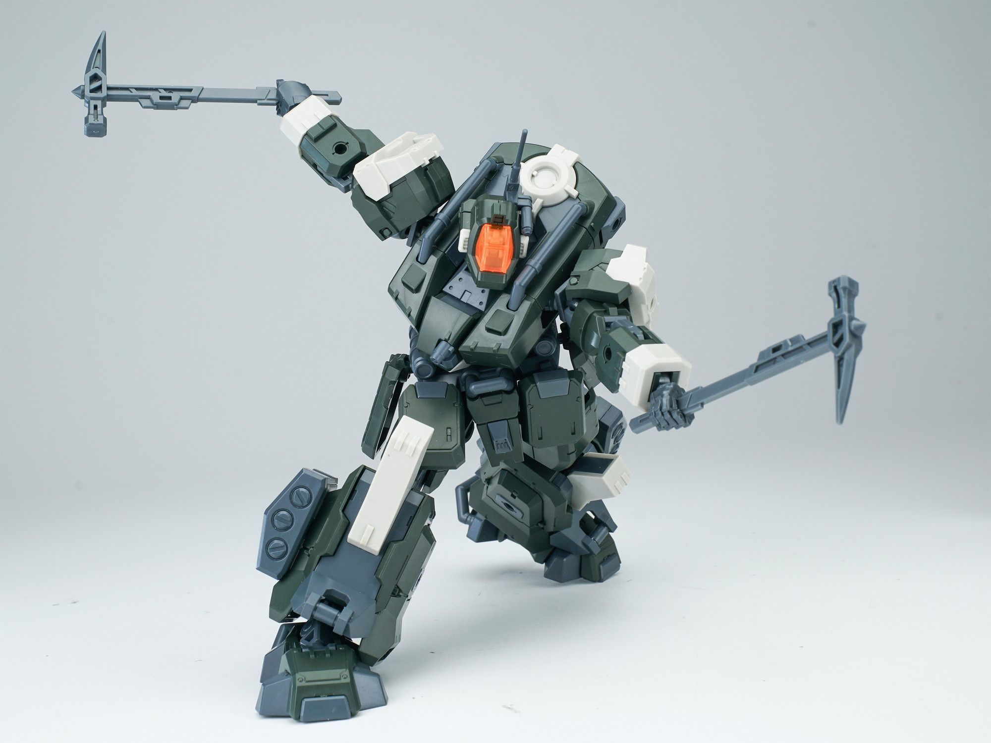 中國新銳 SHEIK MAINLAND 推出 1/144 轟魔組裝模型!雙版本重武裝形態自由配置 16 中國新銳 SHEIK MAINLAND 推出 1/144 轟魔組裝模型!雙版本重武裝形態自由配置