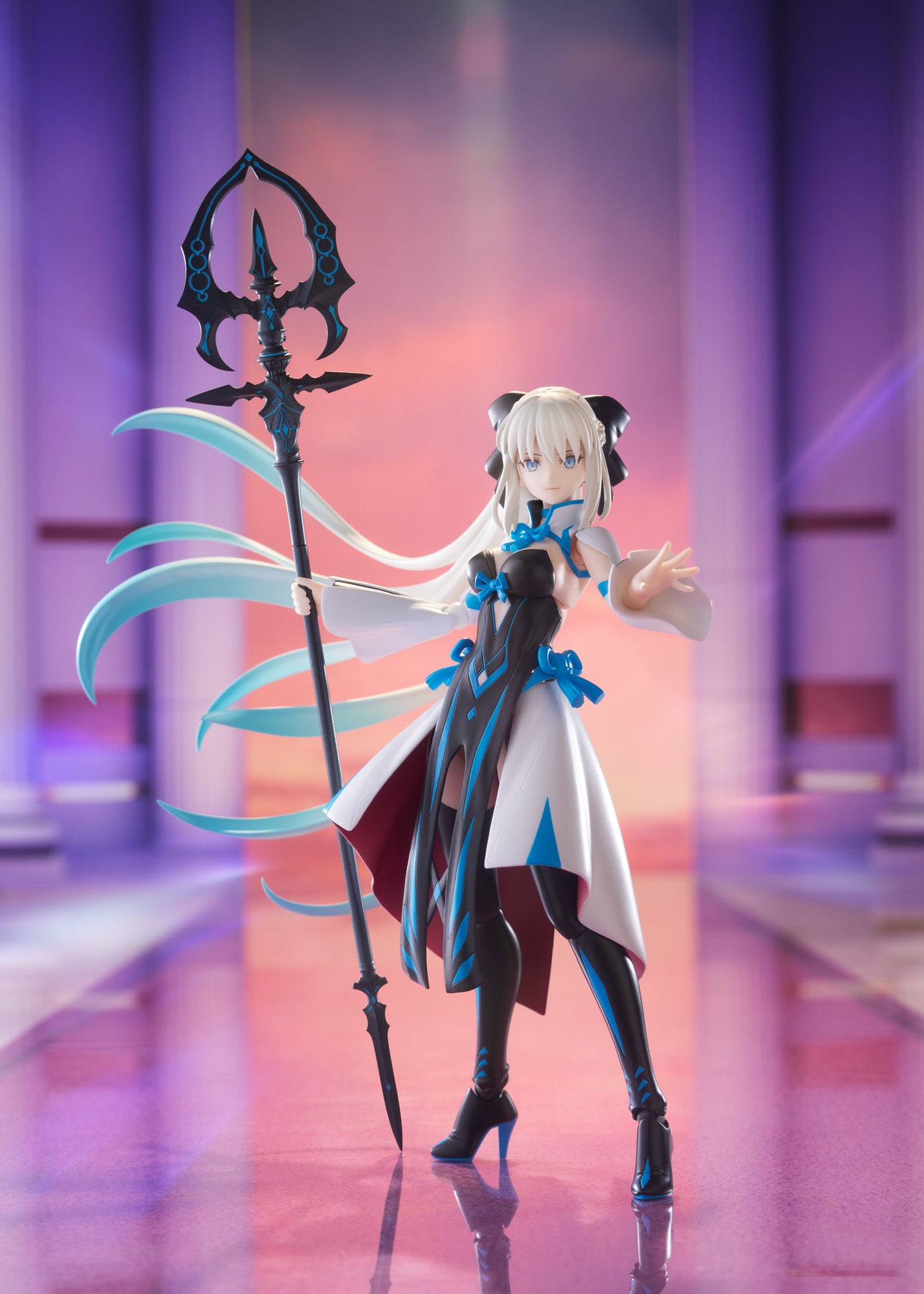 妖精女王駕到!《 FGO 》 figma 「 Berserker / 摩根」明日起開放預購,豐富配件重現第一再臨丰采