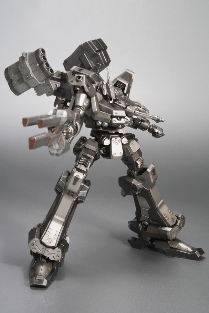壽屋《機戰傭兵》V.I. 系列復刻計畫啟動!首波「クレスト CR-C90U3」預計 2026 年 9 月發售