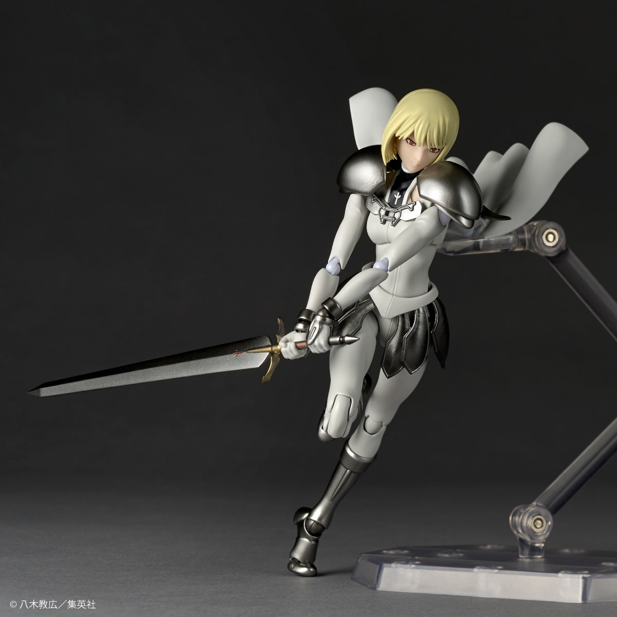 海洋堂 Revoltech《大劍 CLAYMORE》克蕾雅、泰蕾莎 5 月 15 日開放預購 3 海洋堂 Revoltech《大劍 CLAYMORE》克蕾雅、泰蕾莎 5 月 15 日開放預購