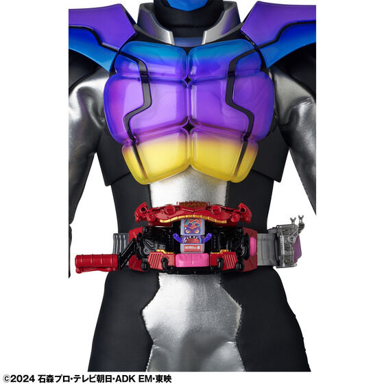 《假面騎士 Gavv》RAH GENESIS 軟糖型態預訂 搭載 LED 發光與透明裝甲 7 《假面騎士 Gavv》RAH GENESIS 軟糖型態預訂 搭載 LED 發光與透明裝甲