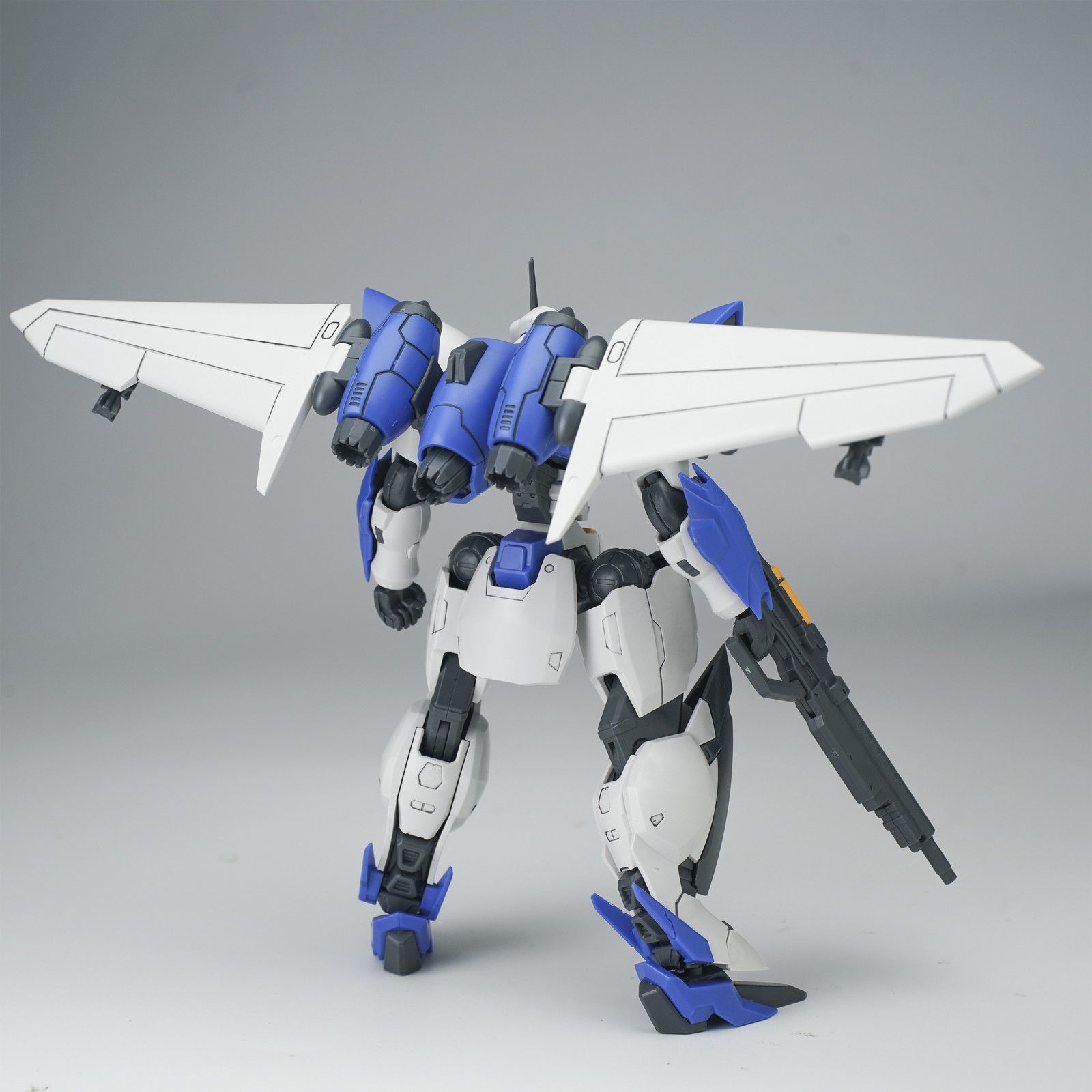 新銳品牌 SHEIK MAINLAND 原創模型「雲雀」雙配色款式開放預約 2 新銳品牌 SHEIK MAINLAND 原創模型「雲雀」雙配色款式開放預約