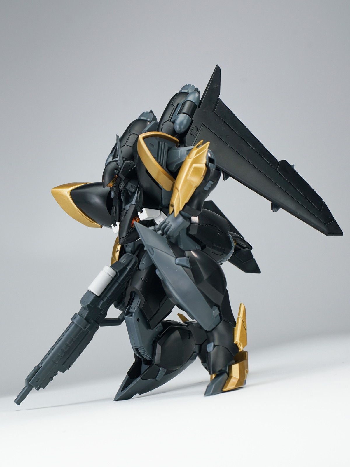新銳品牌 SHEIK MAINLAND 原創模型「雲雀」雙配色款式開放預約 17 新銳品牌 SHEIK MAINLAND 原創模型「雲雀」雙配色款式開放預約