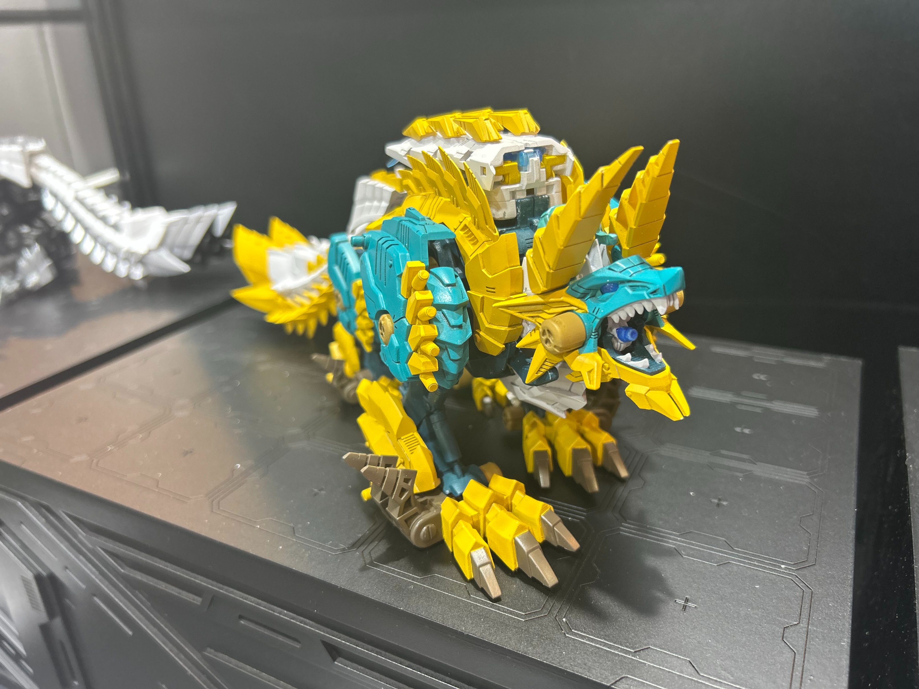夢幻聯動!Takara Tomy《魔物獵人》x《洛伊德》雷狼龍荒野長牙獅 6 月開訂 1 夢幻聯動!Takara Tomy《魔物獵人》x《洛伊德》雷狼龍荒野長牙獅 6 月開訂