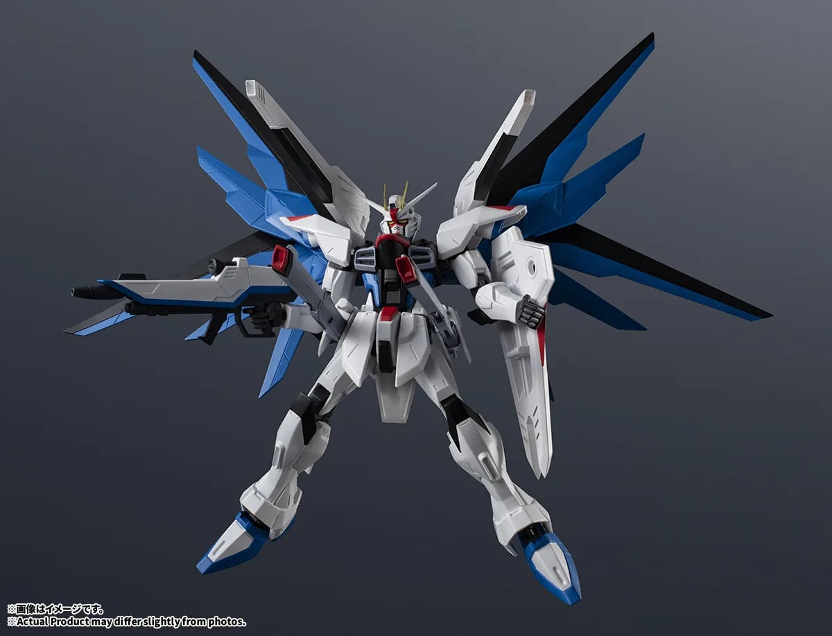 經典再進化!BANDAI GUNDAM UNIVERSE 自由鋼彈、掉毛零式及夏亞專用薩克更新版登場 1 經典再進化!BANDAI GUNDAM UNIVERSE 自由鋼彈、掉毛零式及夏亞專用薩克更新版登場