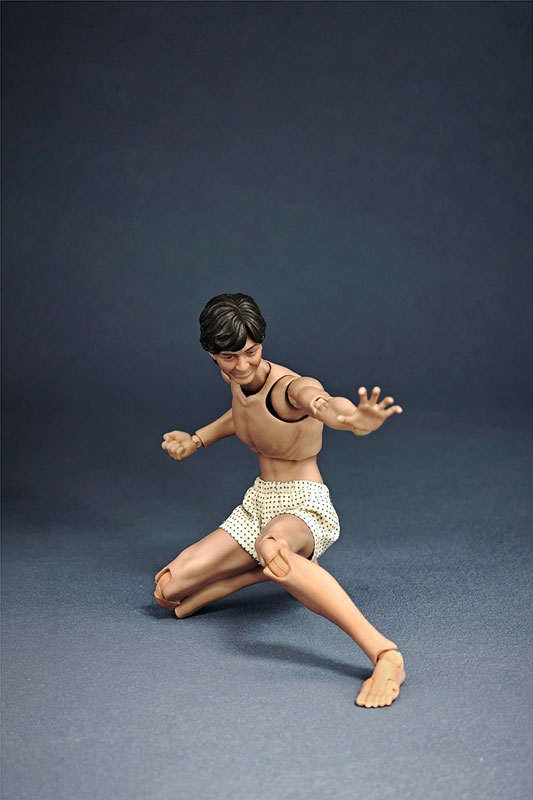 「金手指」傳說!加藤鷹 1/12 可動人偶開放預購 經典浴袍與馬賽克配件登場 8 「金手指」傳說!加藤鷹 1/12 可動人偶開放預購 經典浴袍與馬賽克配件登場