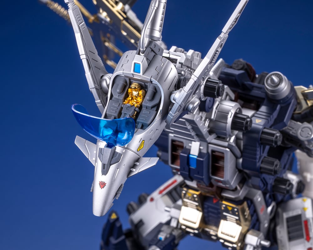 壽屋 HMM《ZOIDS》黃金之翼 Salamander F2 預購開跑 全機電鍍 2026 年上市