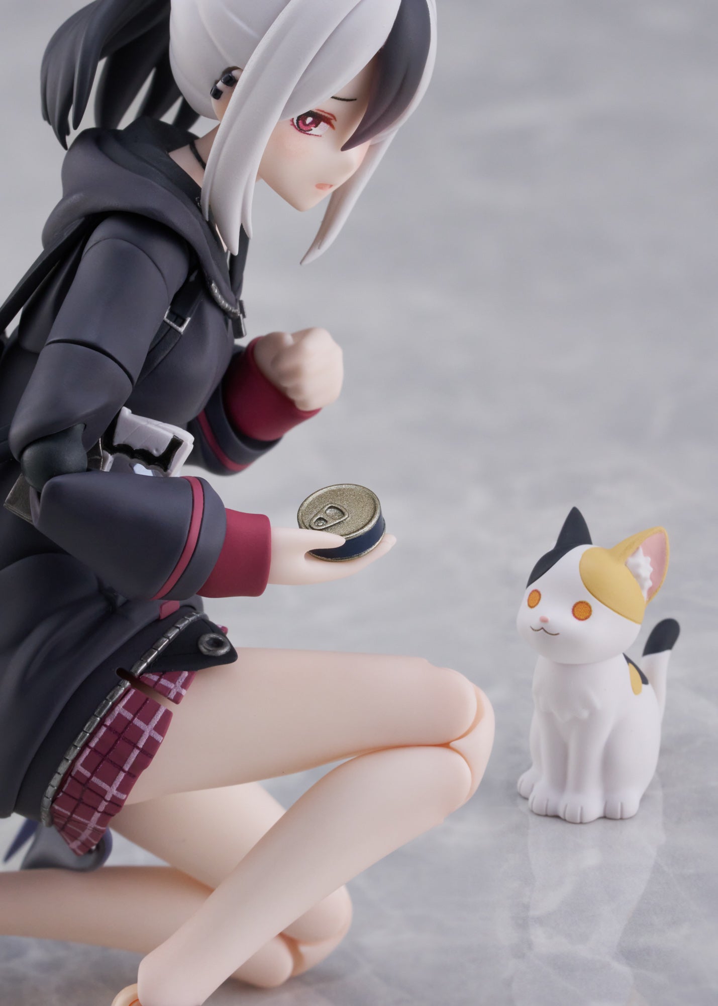 《蔚藍檔案》figma「鬼方佳代子」2026年7月開放預購 附贈三毛貓與害羞臉 12 《蔚藍檔案》figma「鬼方佳代子」2026年7月開放預購 附贈三毛貓與害羞臉