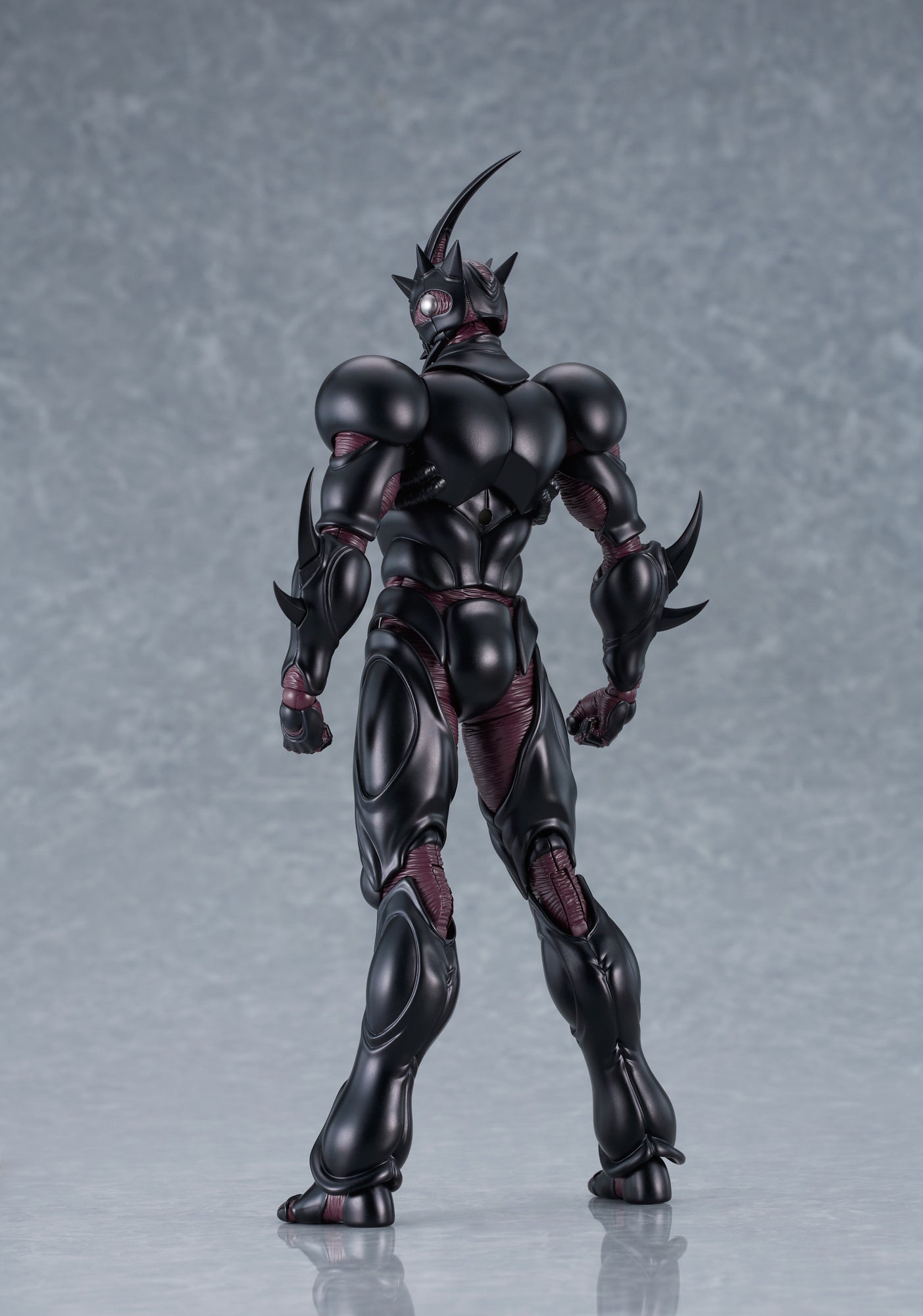 figma 第 700 號《強殖裝甲》凱普 III 終極版 7 月 16 日開訂 原作者高屋良樹全程監修