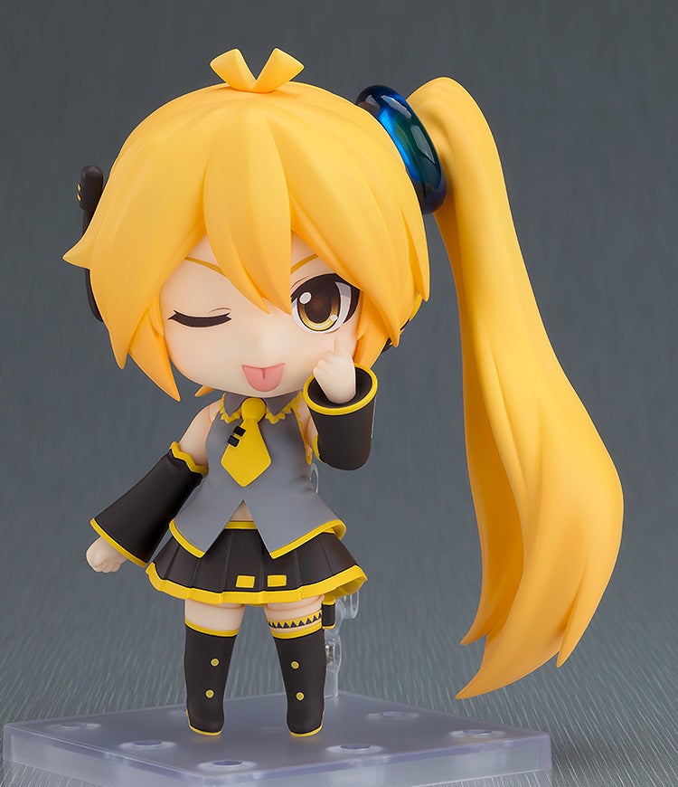 GSC《VOCALOID》派生傳奇「弱音哈庫、亞北奈留」黏土人預購開跑 附贈經典酒瓶與手機配件