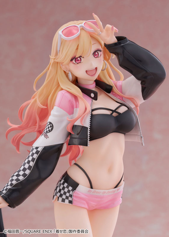 Aniplex《戀上換裝娃娃》喜多川海夢賽車女郎模型再販 2.2 萬日圓開跑