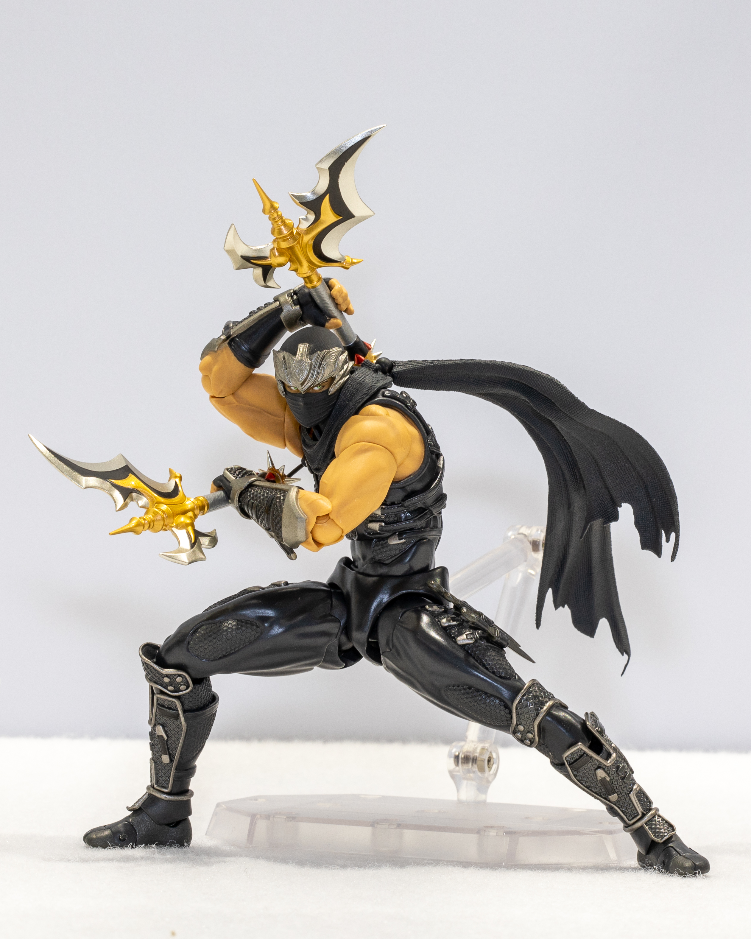 海洋堂 Revoltech 新作灰模亮相 展現山口式極致可動張力