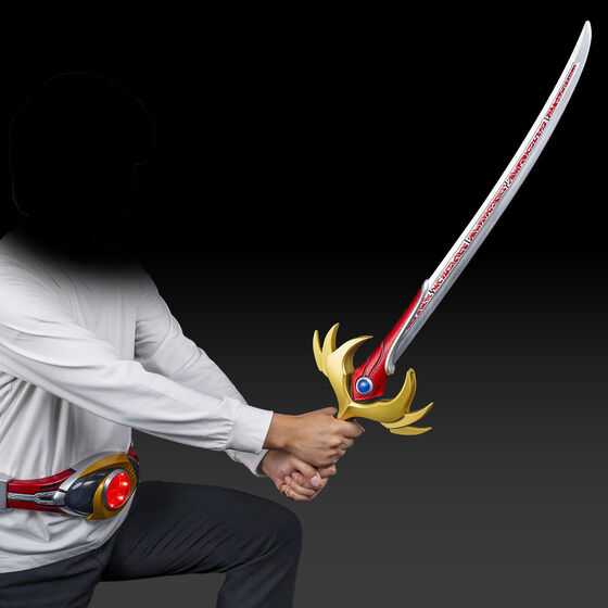 Bandai《假面騎士 Agito》CSG火焰軍刀 90公分極致規格 2026年8月開訂