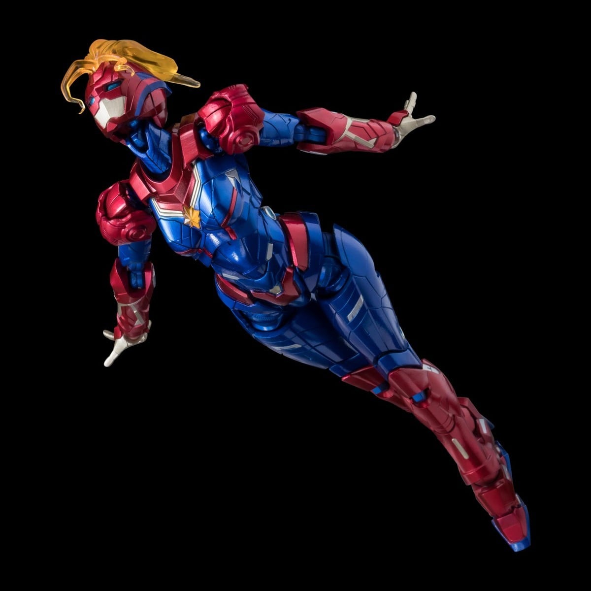 千值練 Fighting Armor《驚奇隊長》合金可動模型公開 裝甲美學 2026 年 12 月出貨