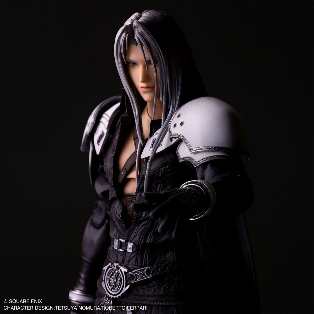 FF7 重生 PLAY ARTS真 賽菲羅斯可動人偶開放預購