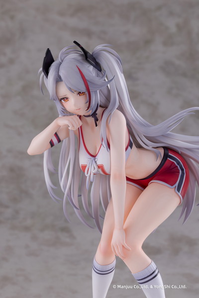 《碧藍航線》歐根親王美式足球 1/6 模型預購中 2026 年 9 月活力達陣