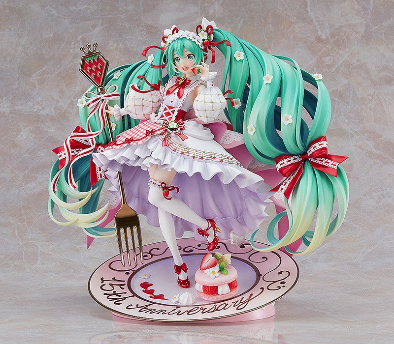 GSC《初音未來》15週年草莓紀念模型再販 售價 43,329 日圓