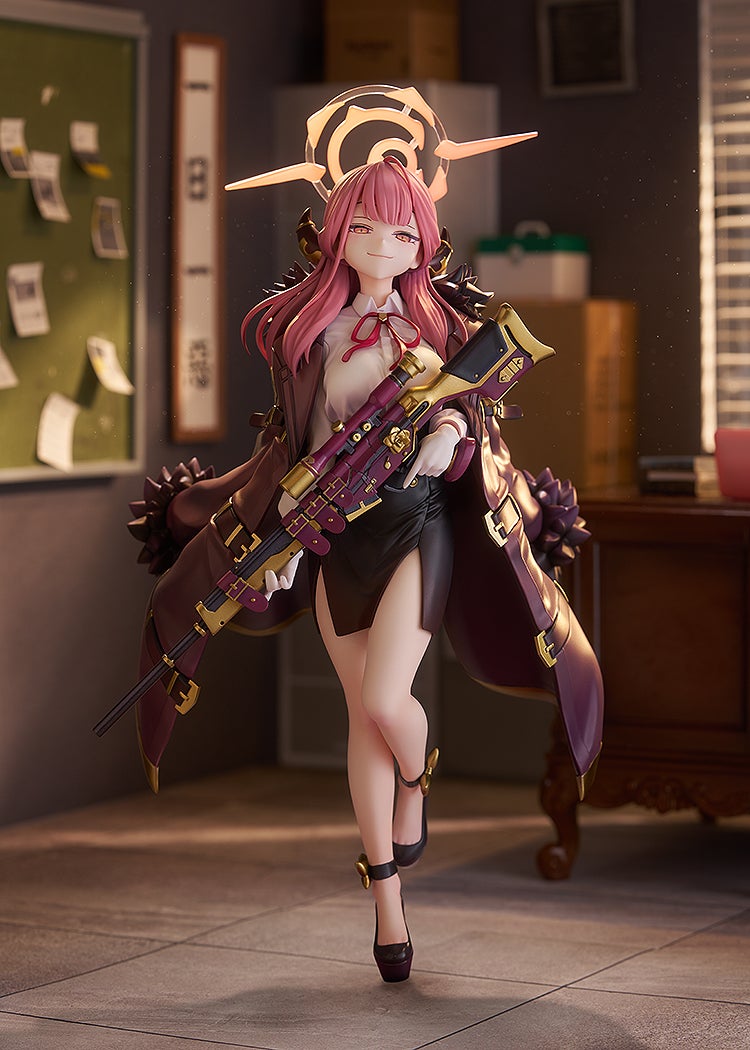 Max Factory《蔚藍檔案》陸八魔阿露 1/7 模型 2026 年 10 月開賣 大衣可自由穿脫