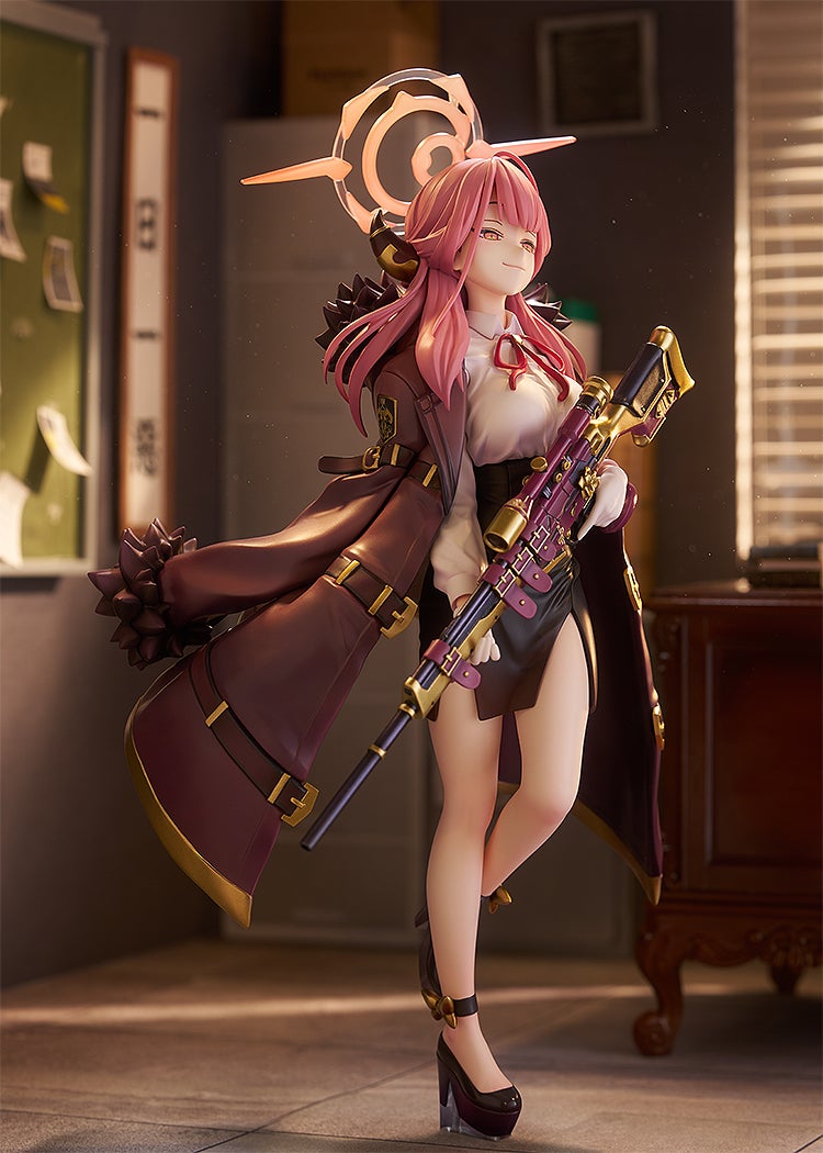 Max Factory《蔚藍檔案》陸八魔阿露 1/7 模型 2026 年 10 月開賣 大衣可自由穿脫