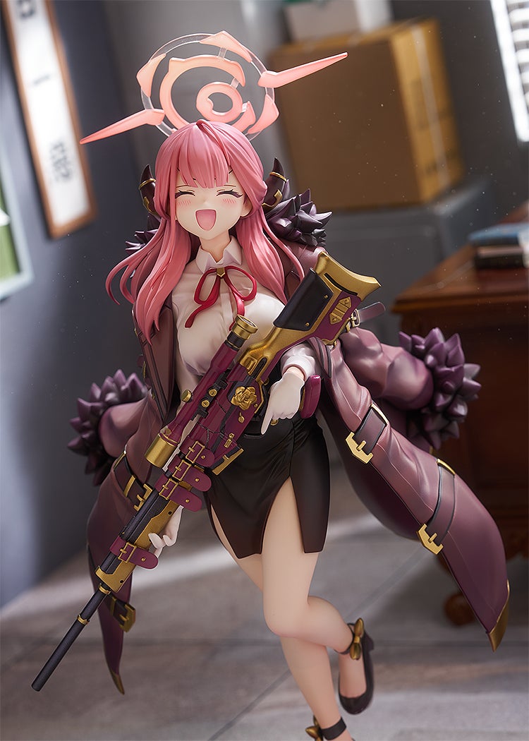 Max Factory《蔚藍檔案》陸八魔阿露 1/7 模型 2026 年 10 月開賣 大衣可自由穿脫