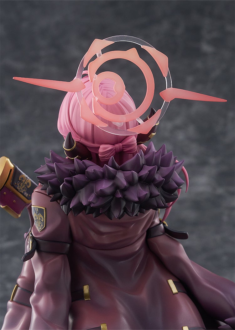 Max Factory《蔚藍檔案》陸八魔阿露 1/7 模型 2026 年 10 月開賣 大衣可自由穿脫