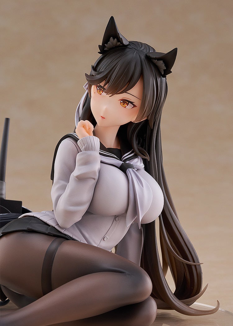WAVE《碧藍航線》愛宕學園白日夢 1/7 模型 2026 年發售 重現制服肉感