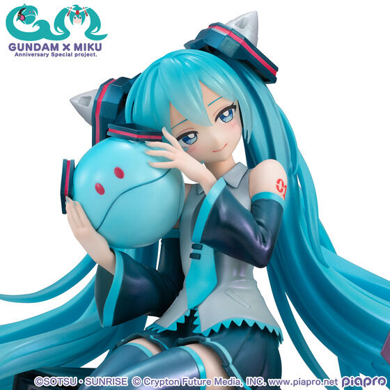 《鋼彈》45 周年聯名「初音 x 00 鋼彈」模型 10 月 3 日開放預訂