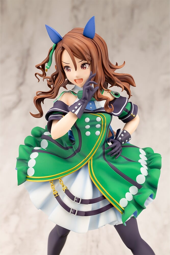 壽屋《賽馬娘 Pretty Derby》國王光輝 1/7 模型再次生產 2027 年 2 月發售