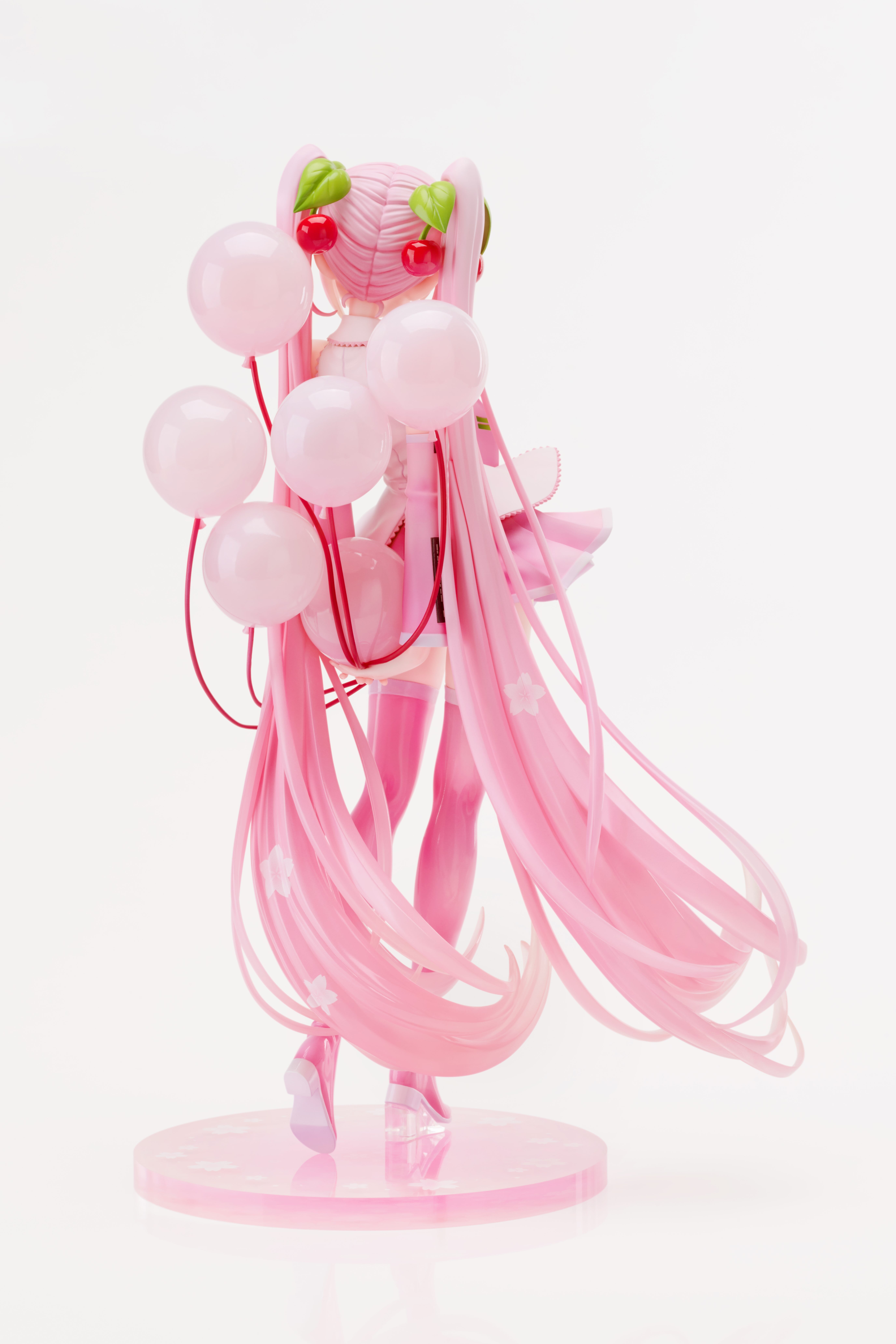 GSC《初音未來》櫻初音插畫大賽版 1/7 模型 2026年9月27日開放預購