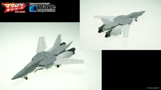 WAVE開發《超時空要塞》VF-1D模型 附麥克斯與米莉亞小人偶
