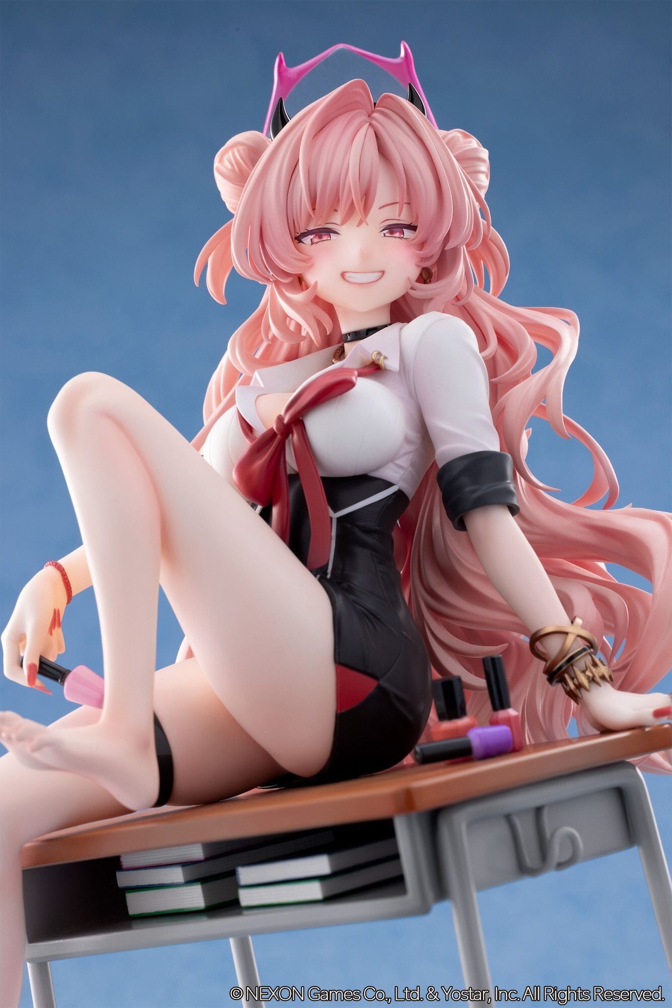 《蔚藍檔案》雲鏡綺羅羅回憶大廳1/7模型預購 2027年7月正式發售
