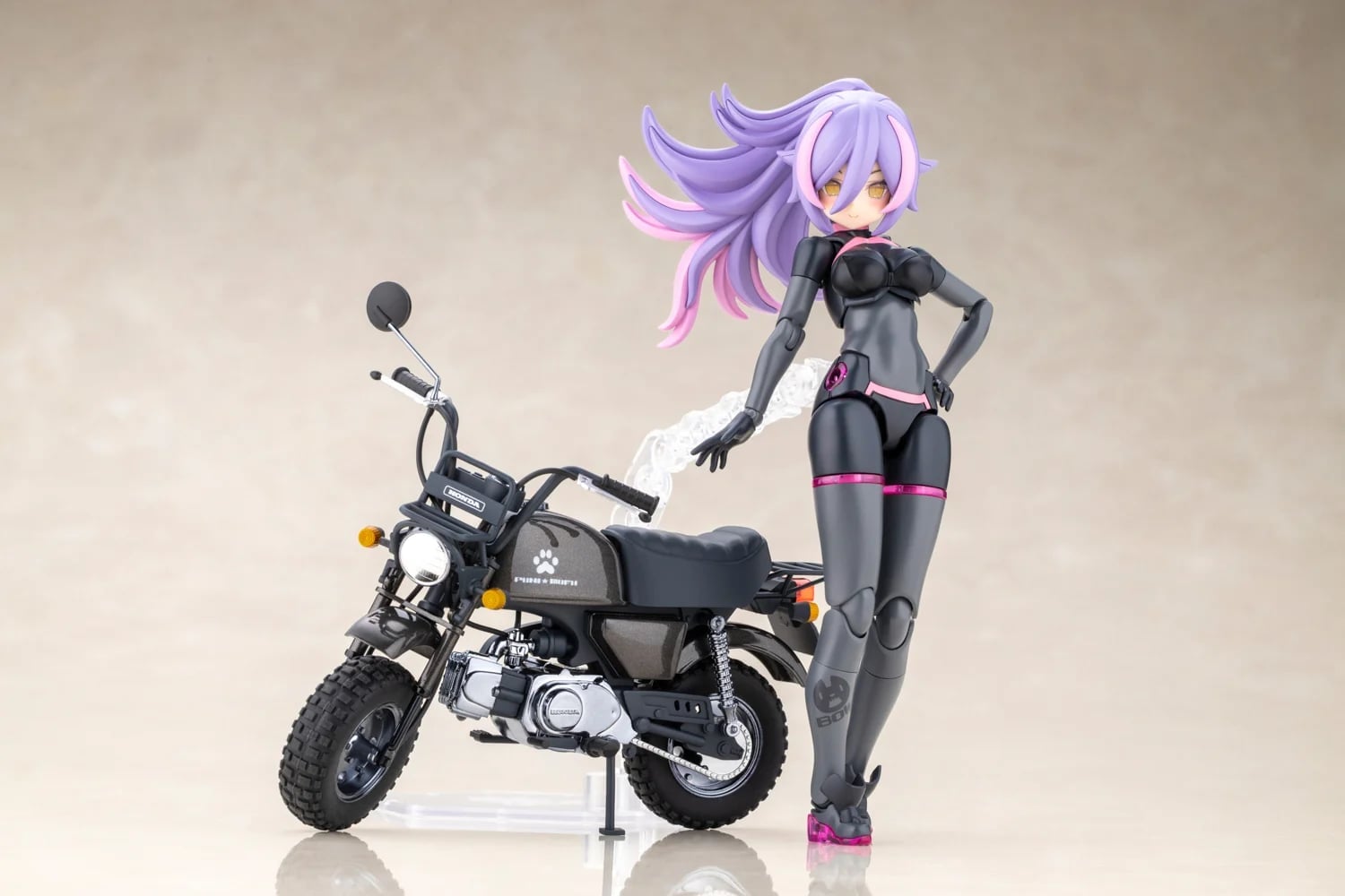 壽屋《女神裝置》PUNI☆MOFU 聯名 Honda Z50J Gorilla 模型 2026 年 10 月開放預約