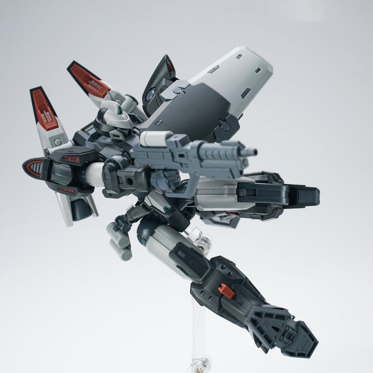 SHEIK MAINLAND 原創組裝模型《stag II式》預約開跑 重裝工業風定價僅約 528 元