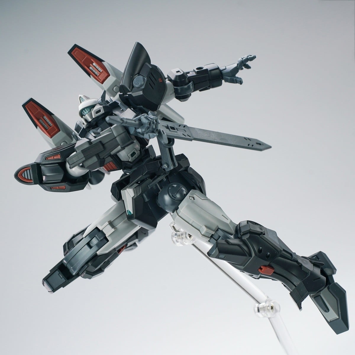 SHEIK MAINLAND 原創組裝模型《stag II式》預約開跑 重裝工業風定價僅約 528 元