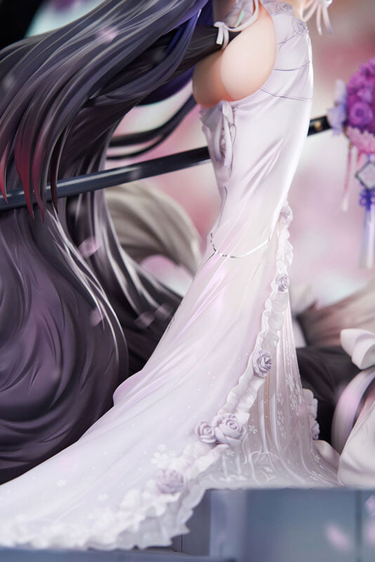 APEX《碧藍航線》武藏婚紗模型預售 附三種表情與九條震撼狐尾