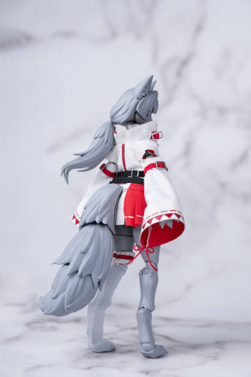 Aoshima 合作 HASUKI 發表《けもプラ》新作北海道赤狐 原型公開主打真實布製服裝