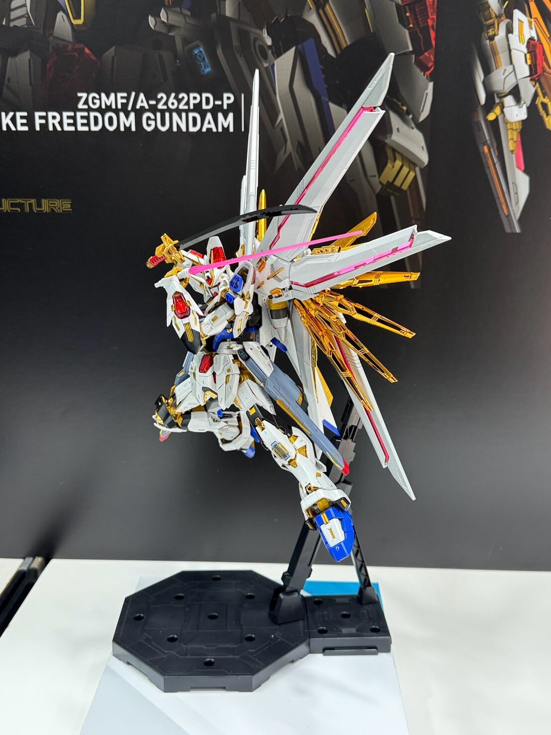 BANDAI SPIRITS「2026全日本模型展」領銜出擊,多款《鋼彈》模型試作樣品首度公開