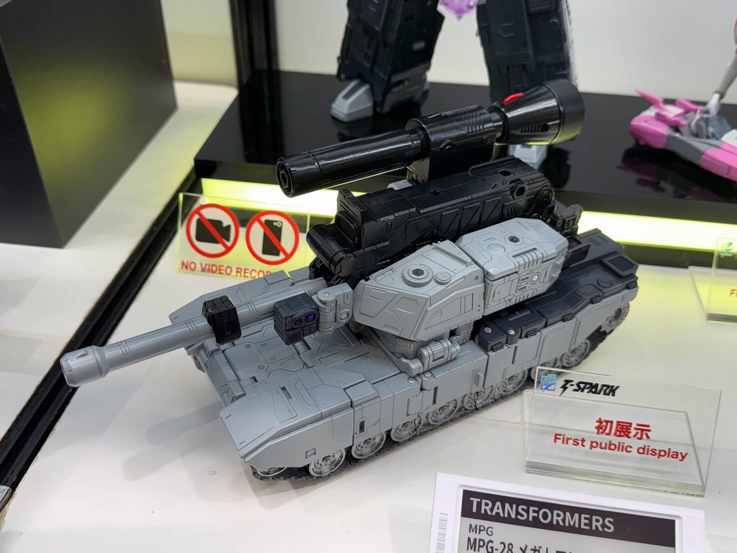 Takara Tomy 2026 模型展公開《變形金剛》新作 強化可動極限並擴充 Diaclone