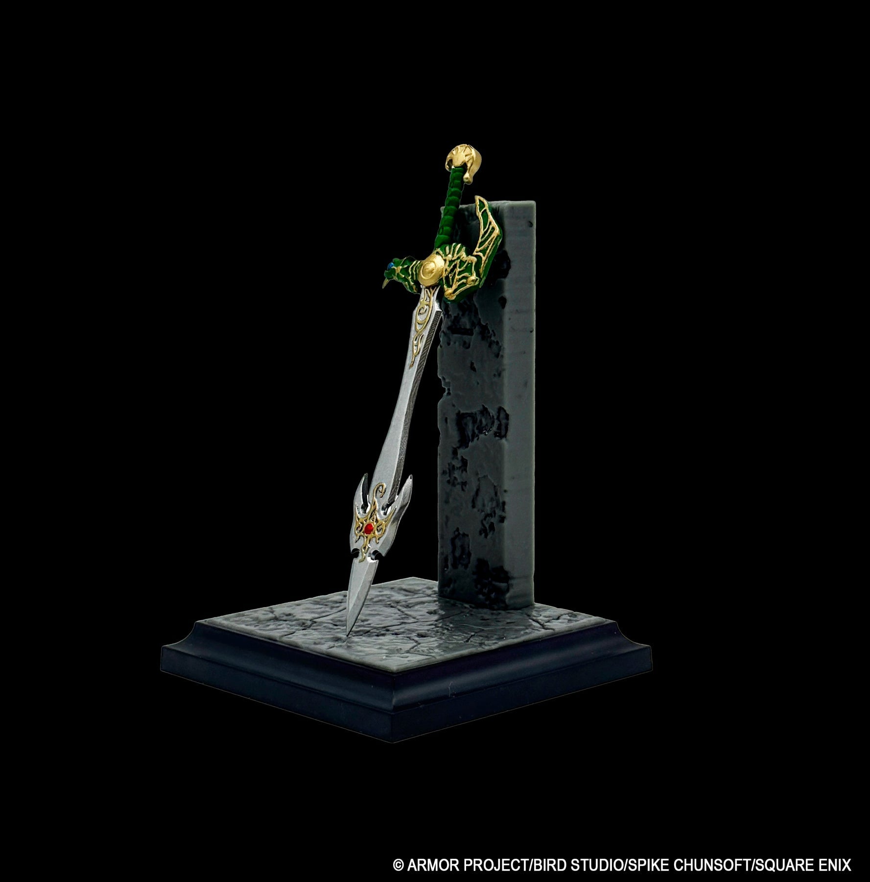 SQUARE ENIX《勇者鬥惡龍》傳奇武器食玩第二彈預購開跑,收錄 1/12 比例天空之劍等經典裝備