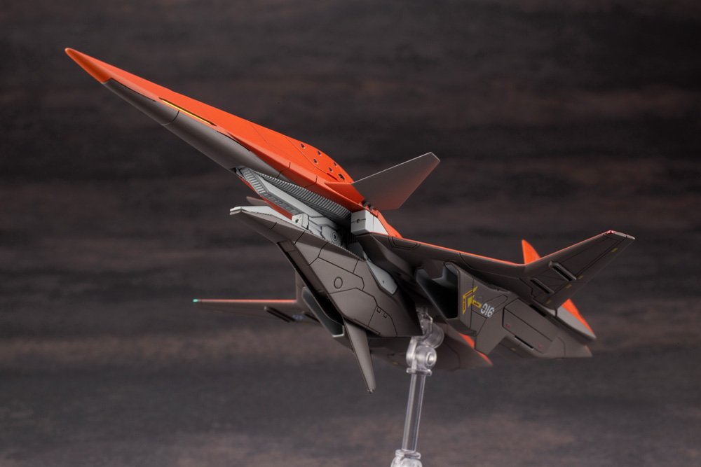 KOTOBUKIYA《Ace Combat》傳奇虛構機 CFA-44、ADF-01 再次生產 2026 年 10 月 27 日開放預約