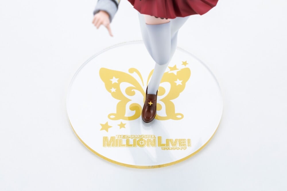 壽屋《偶像大師 百萬人演唱會!》伊吹翼模型開訂 附贈背景可達成 39 人舞台