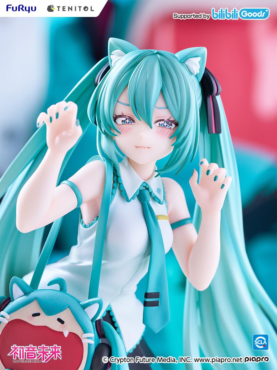 FURYU《初音未來》TENITOL 系列新作 巨大軟萌包與貓耳造型彩色原型亮相