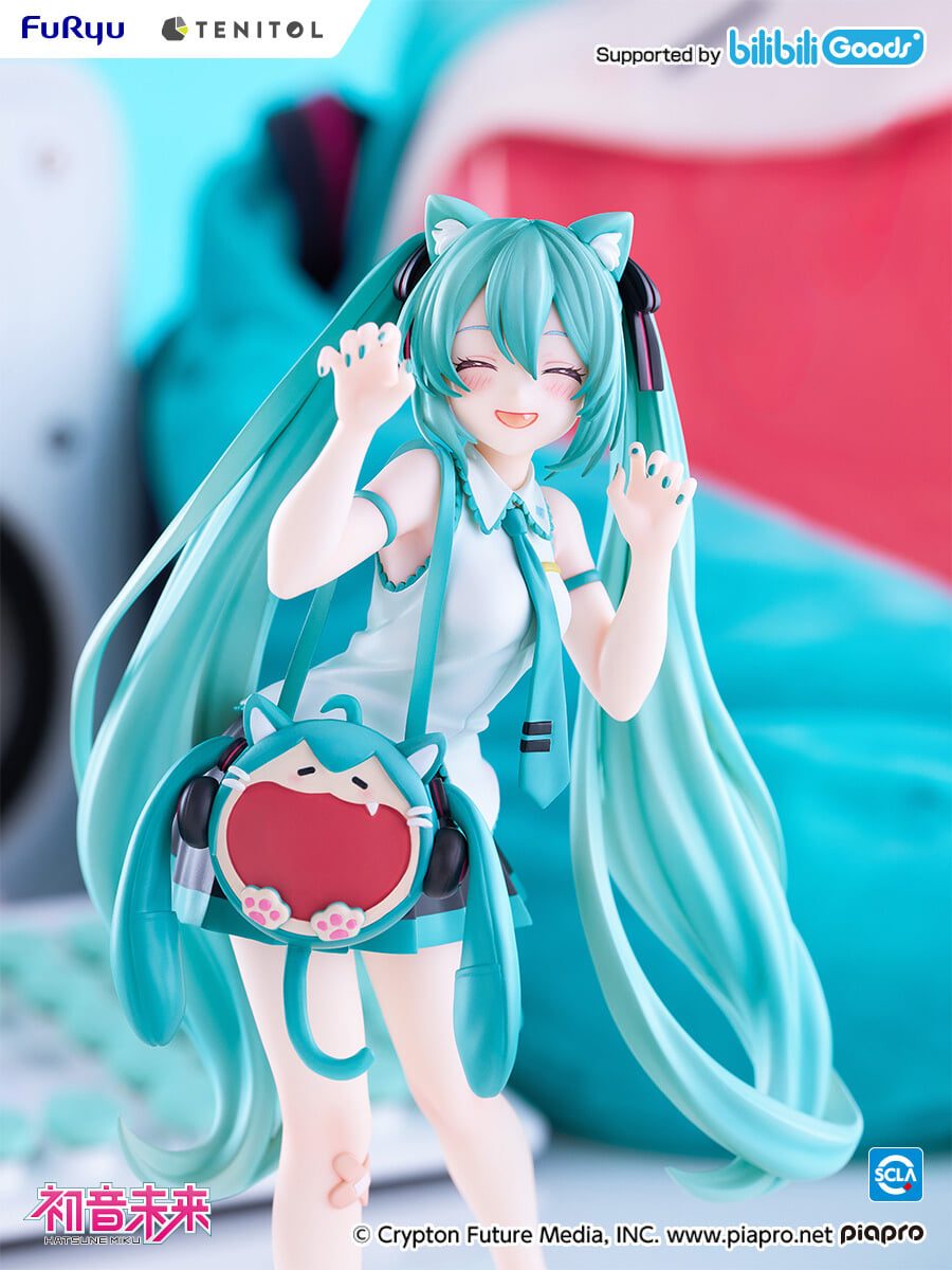 FURYU《初音未來》TENITOL 系列新作 巨大軟萌包與貓耳造型彩色原型亮相
