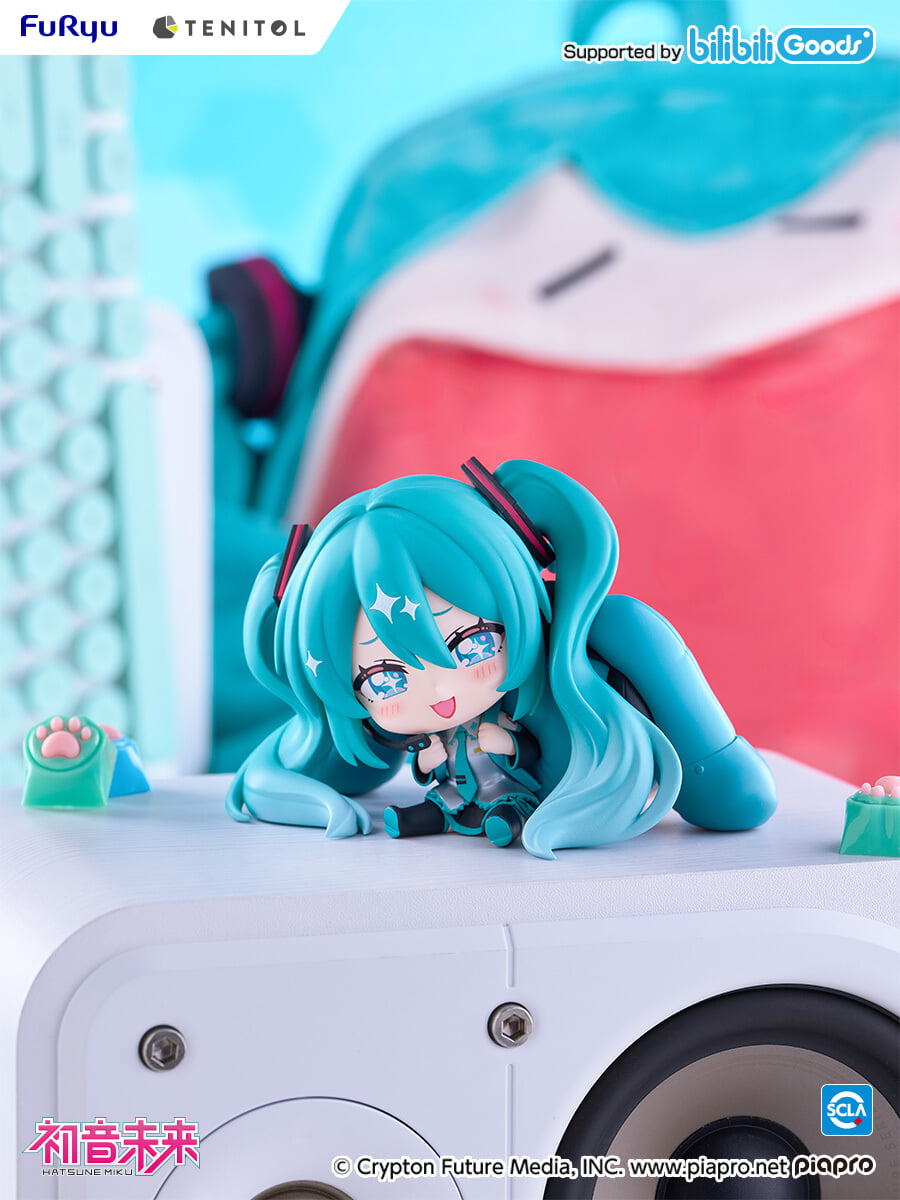 FURYU《初音未來》TENITOL 系列新作 巨大軟萌包與貓耳造型彩色原型亮相
