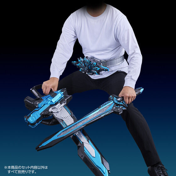 《假面騎士GEATS》黑狐79公分DX大劍 30日開放預購